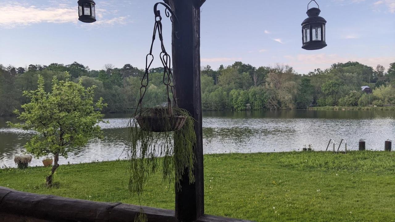 Chalupa U Rybnika Strehom Dolní Bousov Exterior foto